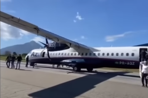 Avião faz pouso de emergência e é evacuado em aeroporto de MG | Reprodução