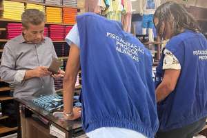 Procon AL faz pesquisa para orientar consumidores sobre presentes no Dia dos Pais | Divulgação